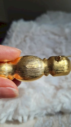 Broche vintage Trifari géométrique