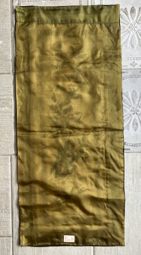 broderie chinoise sur soie decor de fleurs et oiseau branché 58,5x26 cm
