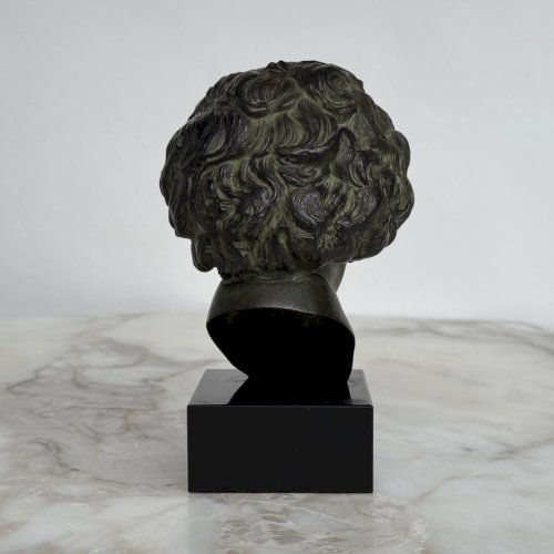 Bronze Art Déco 1930 représentant Beethoven patine verte socle en marbre M4013
