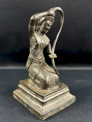 Bronze de Mae Thorani Bouddhisme Royaume de Rattanakosin Thaïlande fin XIXe