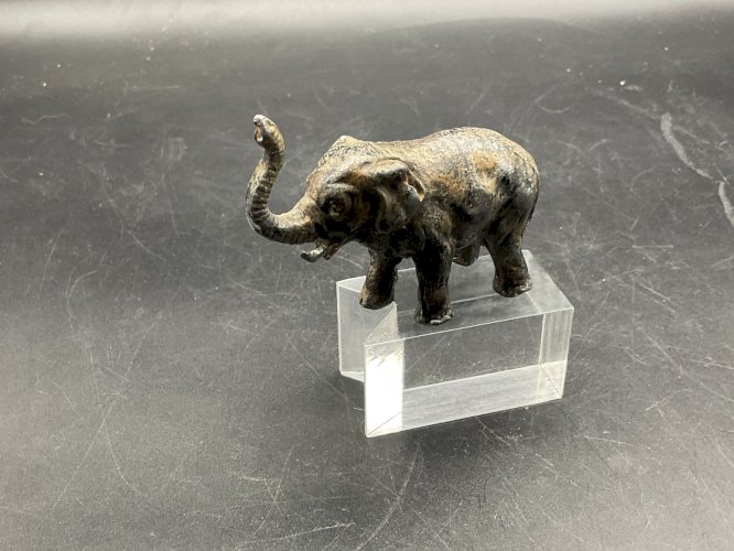 bronze de Vienne dlg Franz Bergmann , éléphant Plomb de Nuremberg .