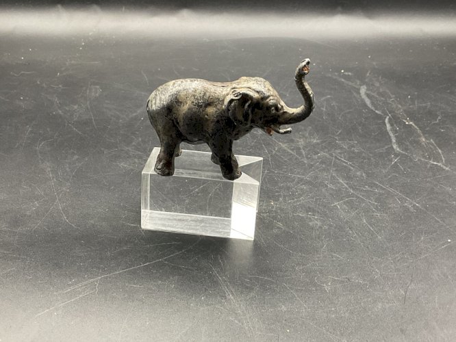 bronze de Vienne dlg Franz Bergmann , éléphant Plomb de Nuremberg .