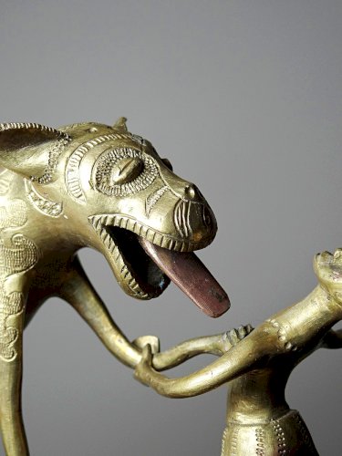 Bronze du Dahomey, Bénin Afrique, vintage/ancien XXe Le chasseur et la bête