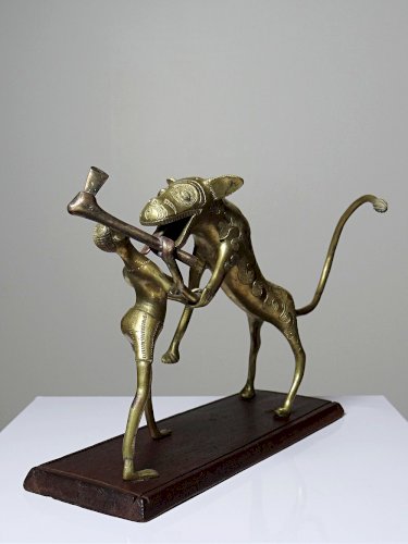 Bronze du Dahomey, Bénin Afrique, vintage/ancien XXe Le chasseur et la bête