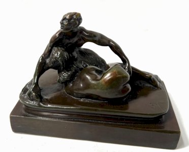 Bronze érotique a patine brune "S.M " XIX siècle