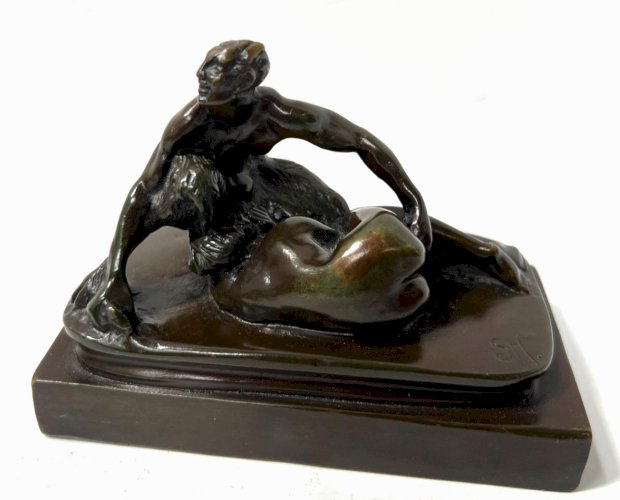 Bronze érotique a patine brune "S.M " XIX siècle