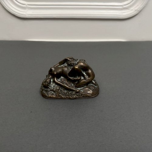 Bronze érotique XIXe représentant un couple de femmes patine chocolatée M3946