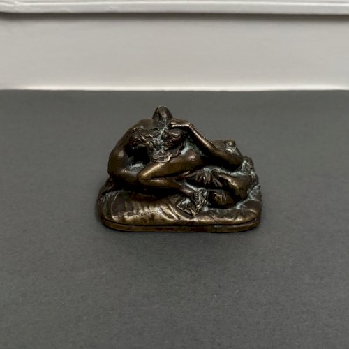 Bronze érotique XIXe représentant un couple de femmes patine chocolatée M3946