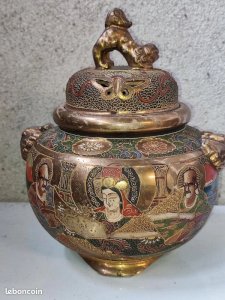 Brule parfum japonnais en ceramique de satsuma en bon etat
