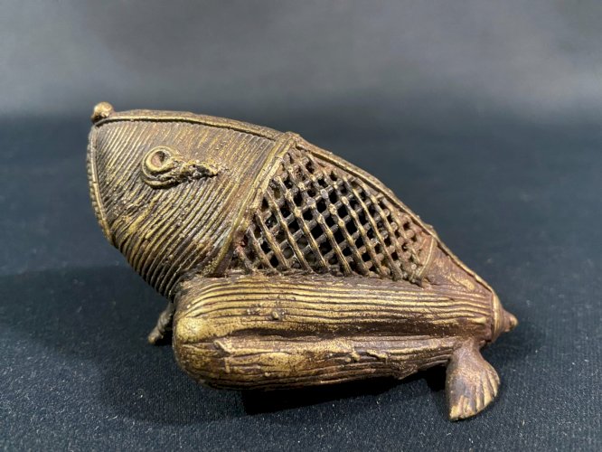 Brûle-parfum tribal Dhokra en bronze Inde, Chhattisgarh, Bastar, Odisha, Bengale