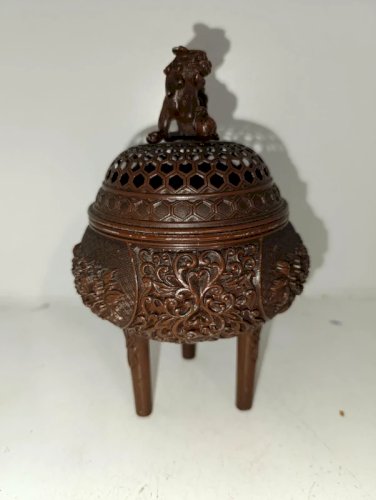 Brûleur dencens, signé par Sano Kosai fin du 20eme siecle en bon etat