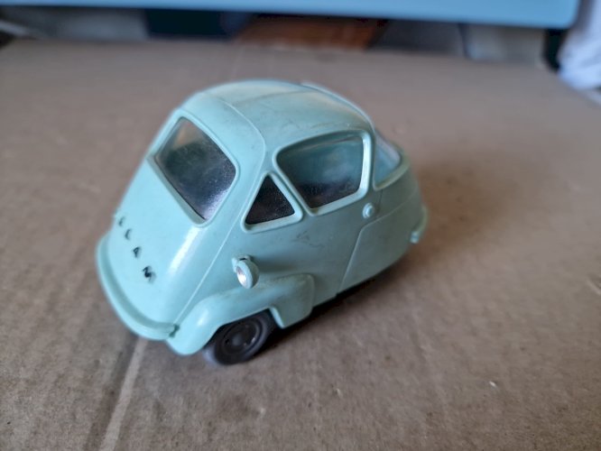 BS Le Jouets Punch Made in France Isetta Velam