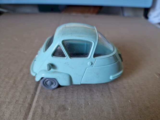 BS Le Jouets Punch Made in France Isetta Velam