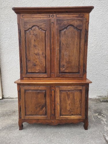 BUFFET 2 CORPS 2 PORTES BASSES ET 2 PORTES HAUTES EN CHENE