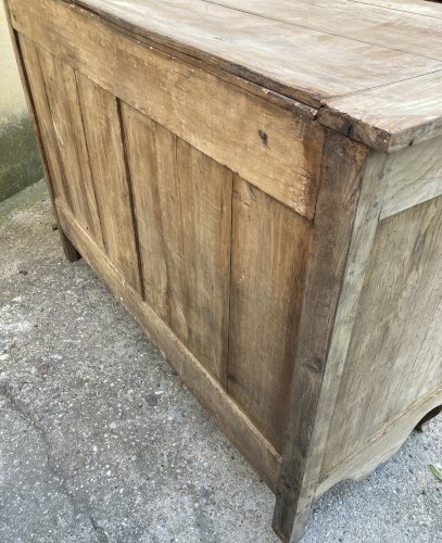 Buffet ancien en orme - Deux portes trois tiroirs - aspect brut 