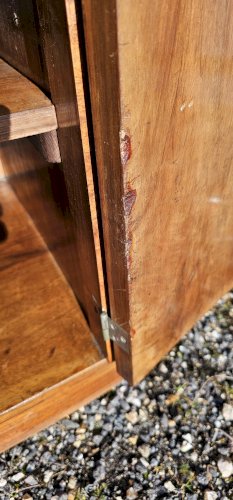 Buffet Art Déco galbé en loupe de noyer