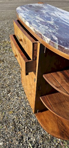 Buffet Art Déco galbé en loupe de noyer