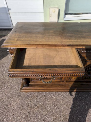 Buffet bas style Henri II