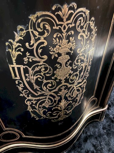 Buffet d'entre deux à hauteur d'appui forme violonnée style Boulle Napoléon III