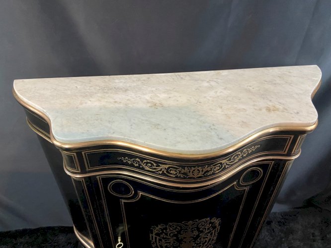 Buffet d'entre deux à hauteur d'appui forme violonnée style Boulle Napoléon III