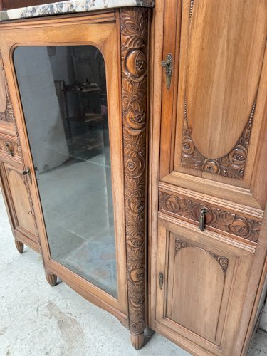 Buffet d'époque Art Déco en noyer massif XX siècle