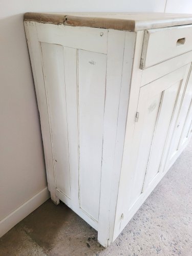 Buffet parisien ancien en bois patiné