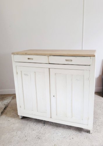 Buffet parisien ancien en bois patiné