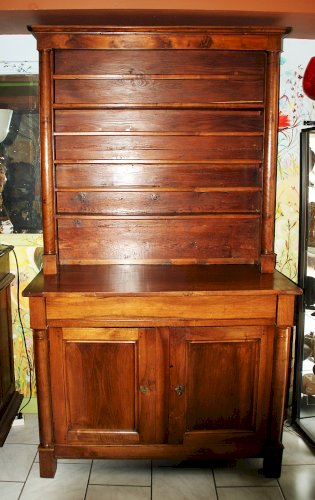 Buffet-Vaisselier à demi-colonnes en noyer , époque. Empire