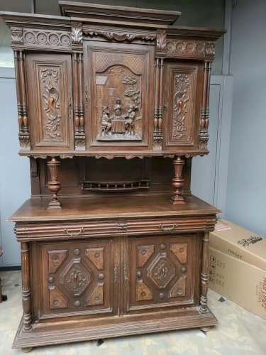 buffet/vaisselier en noyer massif style Henri II