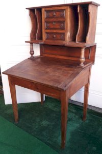 Slanted desk, workbench, with sorter, drawers and solid wood storage compartments.
