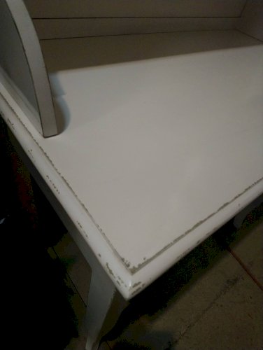 Bureau bois laqué blanc.
