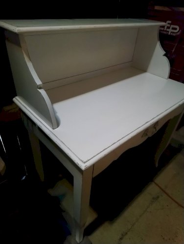 Bureau bois laqué blanc.