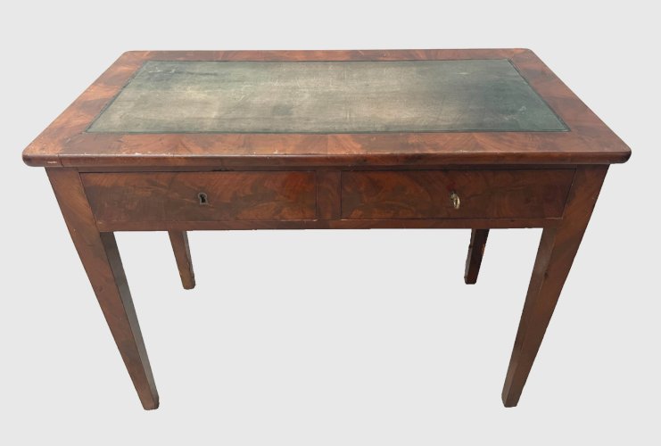 Bureau de style Louis XVI en acajou et placage XIX siècle