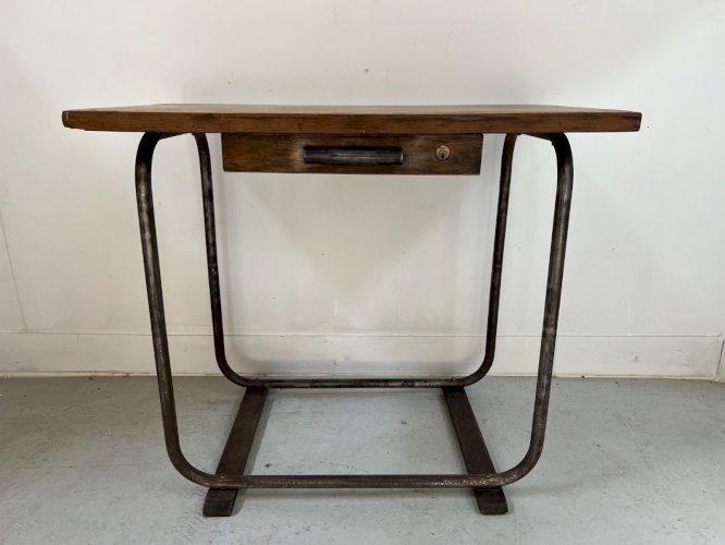 Bureau design en tube et plateau bois XX siècle