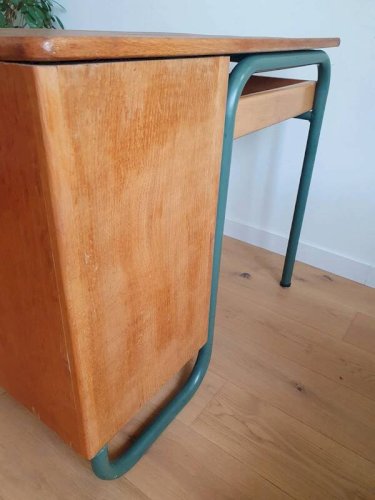 Bureau dinternat vintage