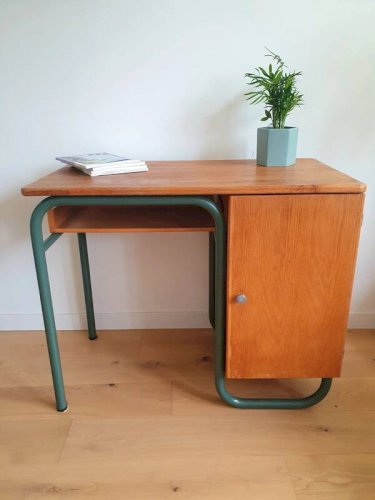 Bureau dinternat vintage