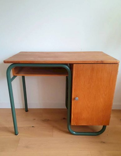 Bureau dinternat vintage