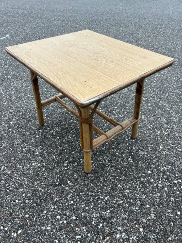 Bureau et chaise enfant en rotin