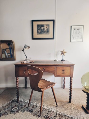 Bureau Louis Philippe à pieds tournés