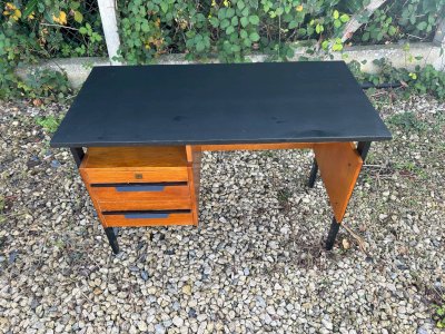 bureau moderniste  des années 50