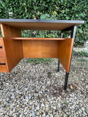 bureau moderniste  des années 50