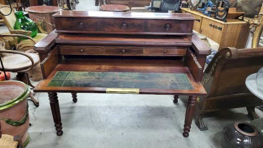 LOUIS PHILIPPE GRADUATED SECRETARY DESK IN MAHOGANY