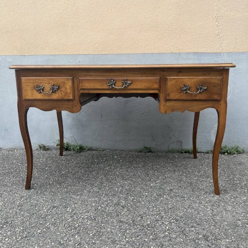 Bureau style Louis XV