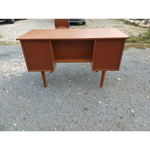 Bureau Vintage des Années 70 + Chaise