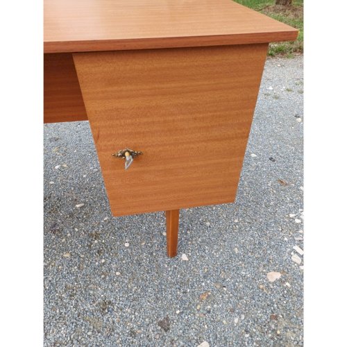 Bureau Vintage des Années 70 + Chaise