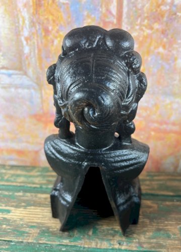 Buste ancien en fonte noire – Sculpture décorative “TERRE” – Style XIXe – 21 cm