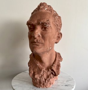 Buste d'atelier en plâtre 1930 homme portant moustache M3976