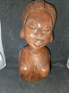 sculpted wooden bust of an African woman in good condition