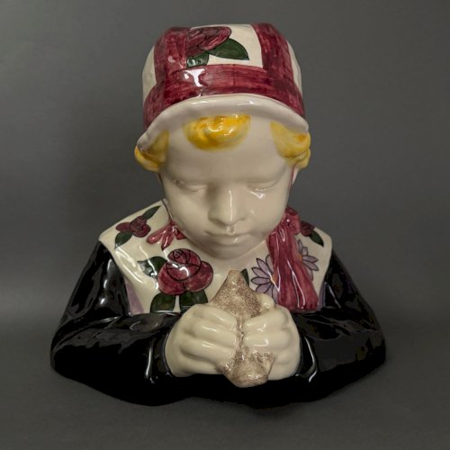 Buste de fillette à l'oiseau par Henriette Porson pour HB Quimper M3923