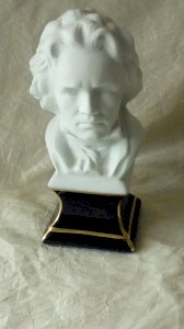 BUST IN BISCUIT BEETHOVEN THARAUD PORCELAIN BASE FROM LIMOGES